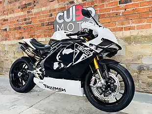 Used 2022 Triumph Speed Triple 1200 Rr Motogp Kit White - Interior and Exterior details 3