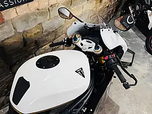 Used 2022 Triumph Speed Triple 1200 Rr Motogp Kit White - Interior and Exterior details 8