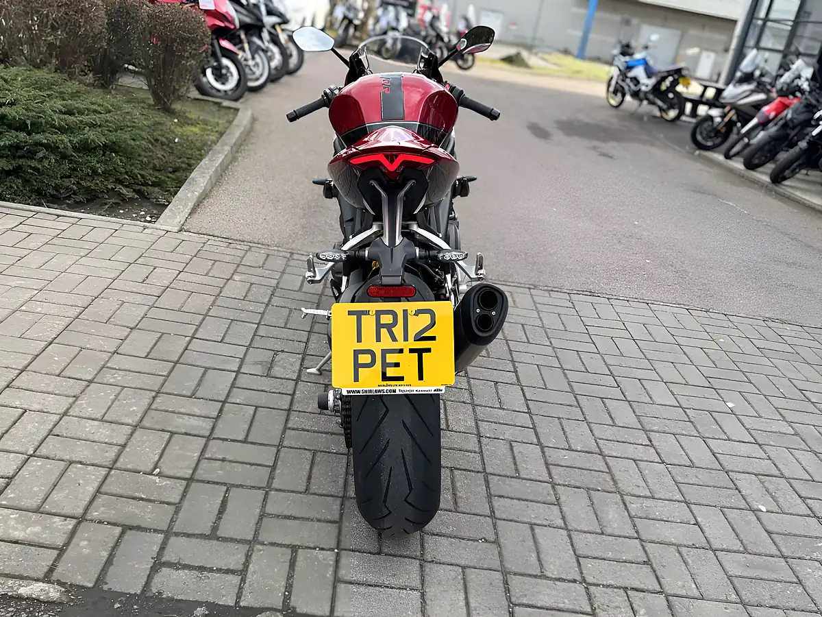 Used 2022 Triumph Speed Triple 1200 Rr Red - Interior and Exterior details 10