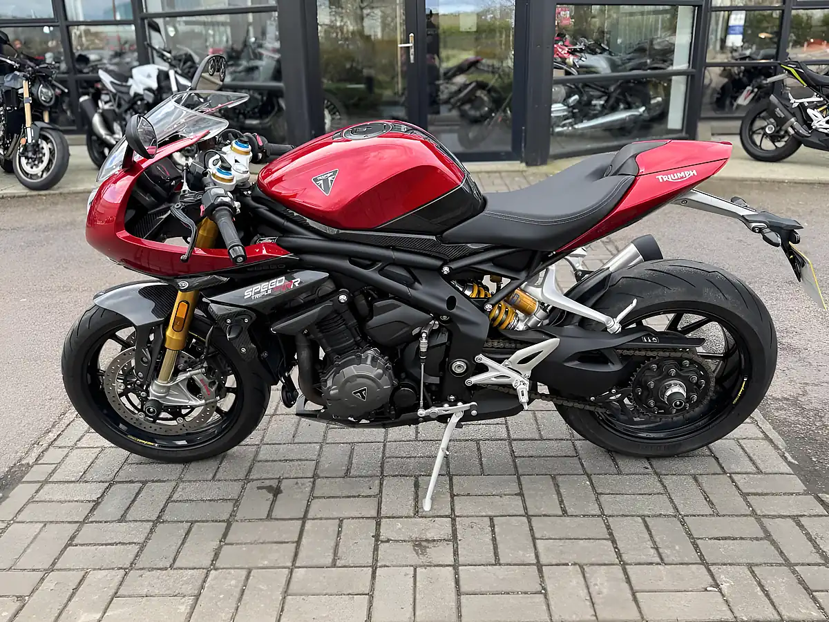 Used 2022 Triumph Speed Triple 1200 Rr Red - Interior and Exterior details 8