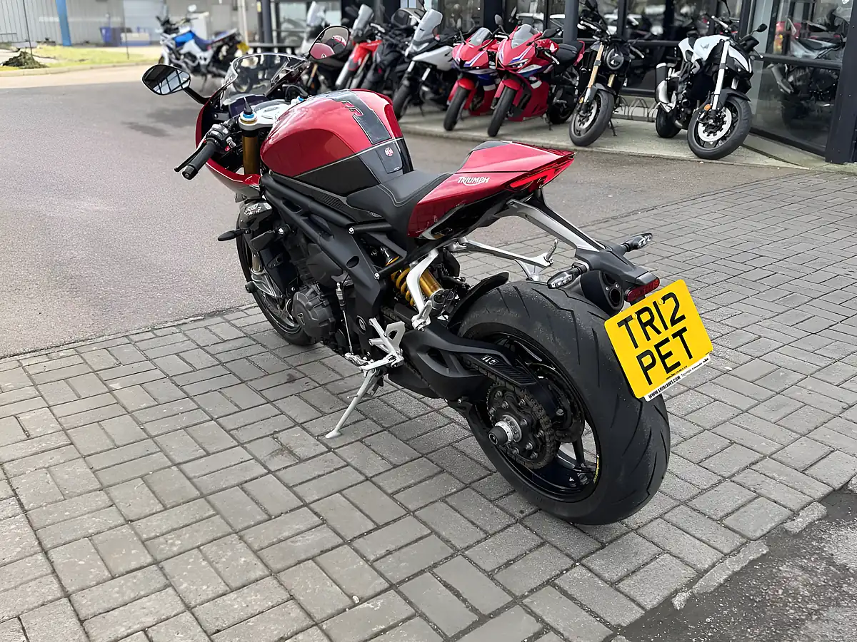 Used 2022 Triumph Speed Triple 1200 Rr Red - Interior and Exterior details 9