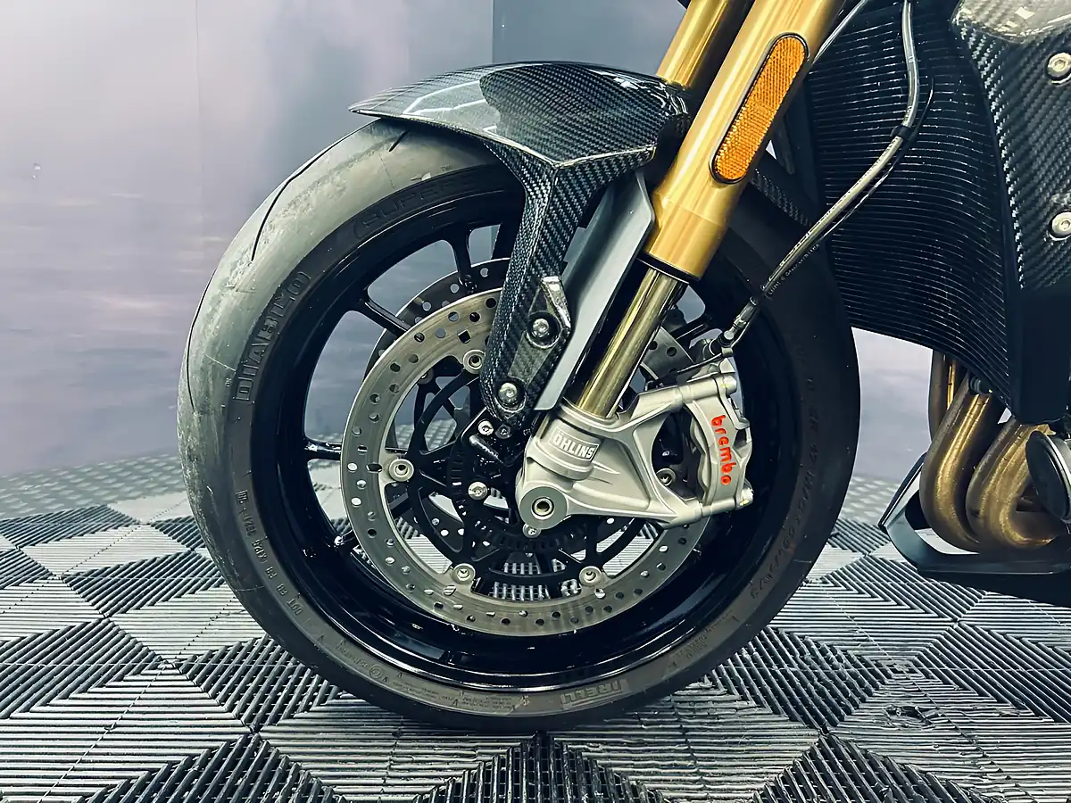 Used 2022 Triumph Speed Triple 1200 Rr White - Interior and Exterior details 15