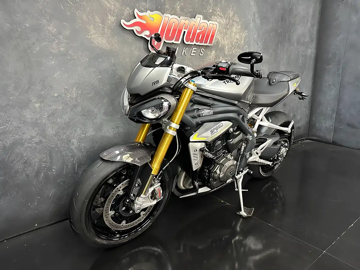 Used 2022 Triumph Speed Triple 1200 RS Silver - Interior and Exterior details 17