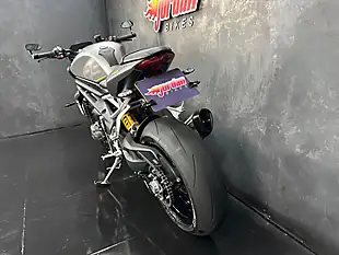 Used 2022 Triumph Speed Triple 1200 RS Silver - Interior and Exterior details 20