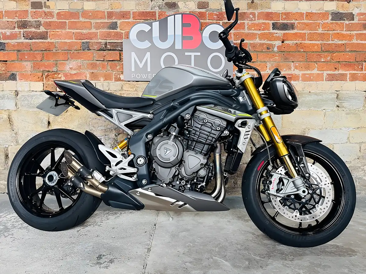 Used 2022 Triumph Speed Triple 1200 RS Silver - Front View