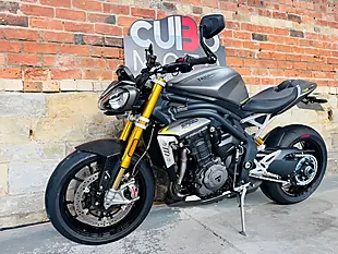 Used 2022 Triumph Speed Triple 1200 RS Silver - Interior and Exterior details 12