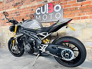Used 2022 Triumph Speed Triple 1200 RS Silver - Interior and Exterior details 13