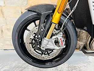 Used 2022 Triumph Speed Triple 1200 RS Silver - Interior and Exterior details 14