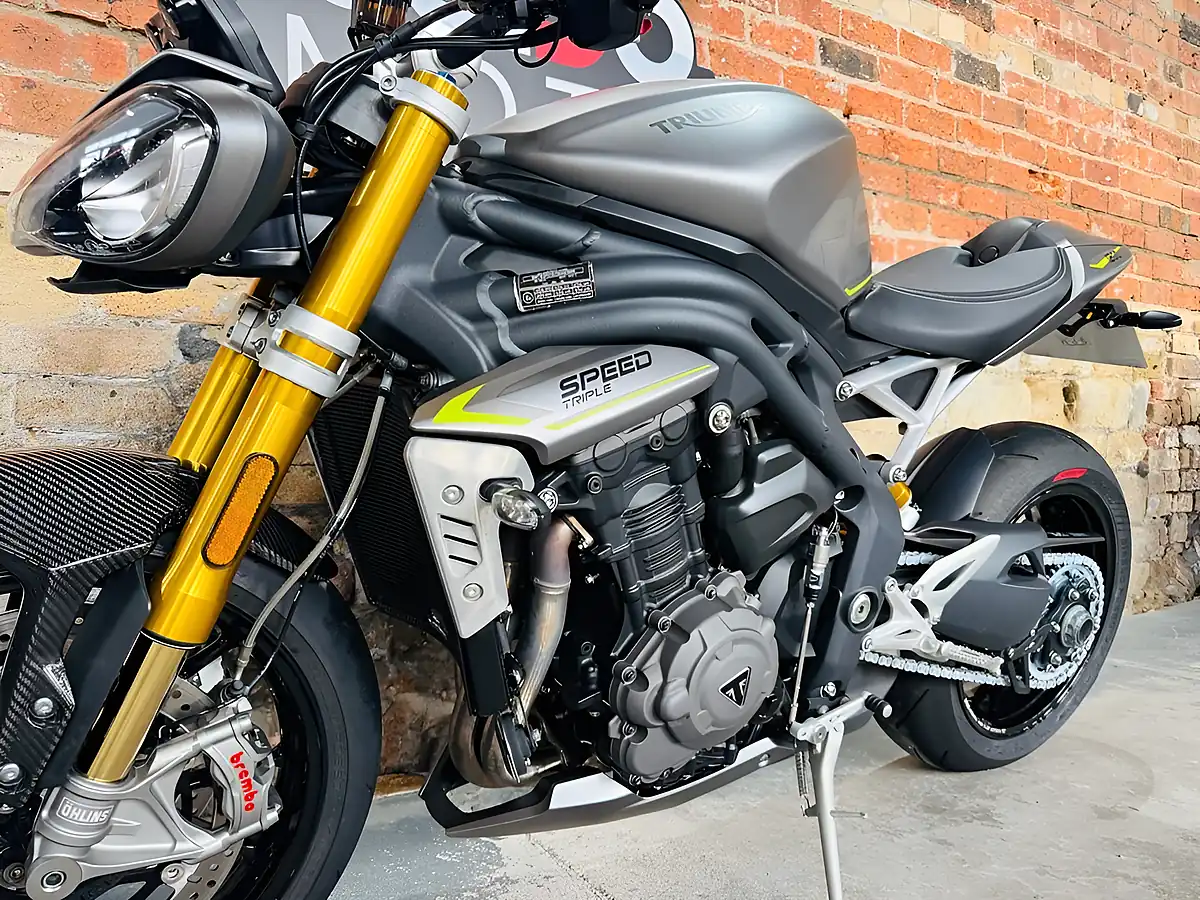 Used 2022 Triumph Speed Triple 1200 RS Silver - Interior and Exterior details 15