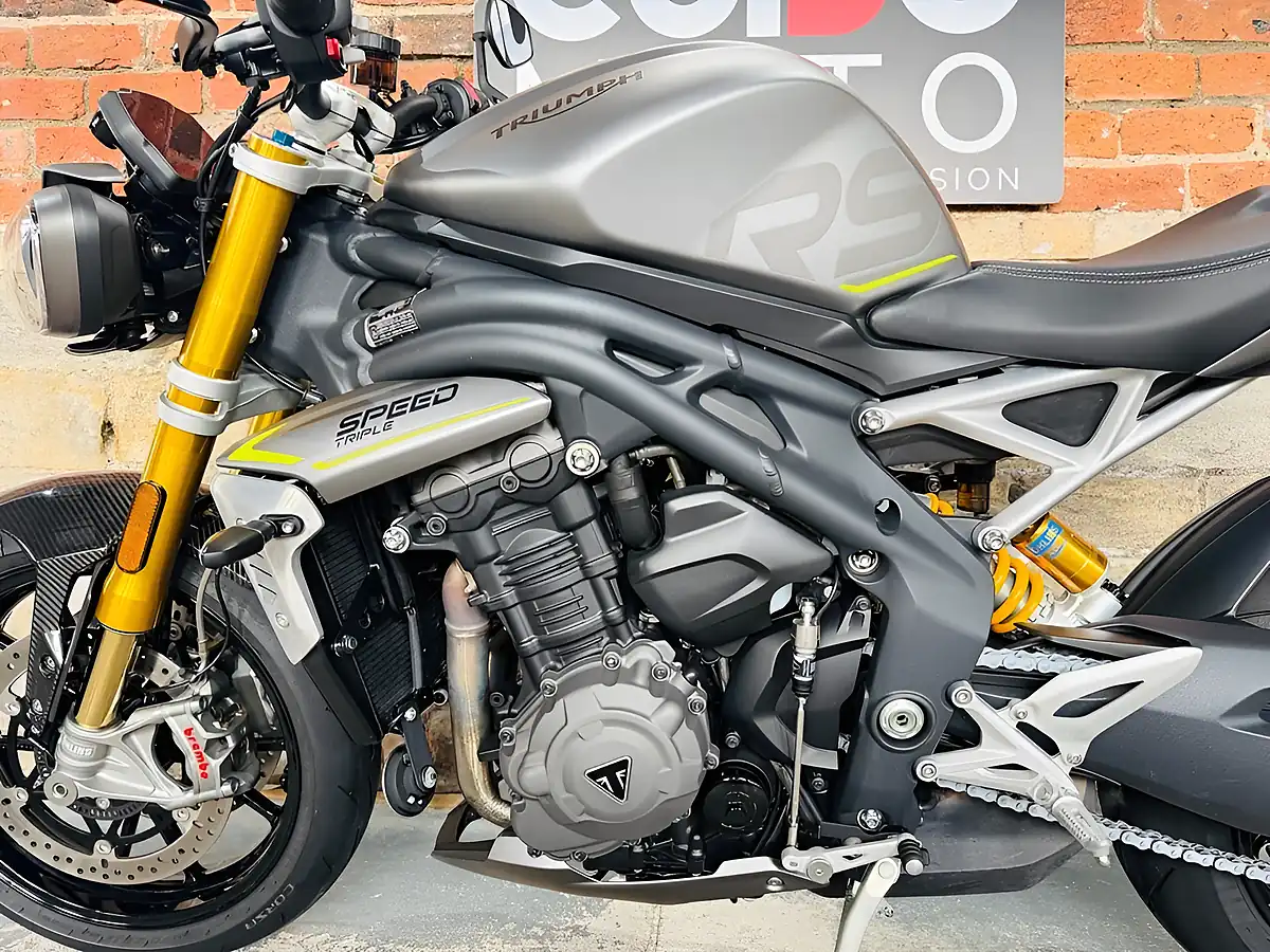 Used 2022 Triumph Speed Triple 1200 RS Silver - Interior and Exterior details 16
