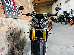 Used 2022 Triumph Speed Triple 1200 RS Silver - Interior and Exterior details 19