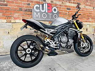 Used 2022 Triumph Speed Triple 1200 RS Silver - Interior and Exterior details 4