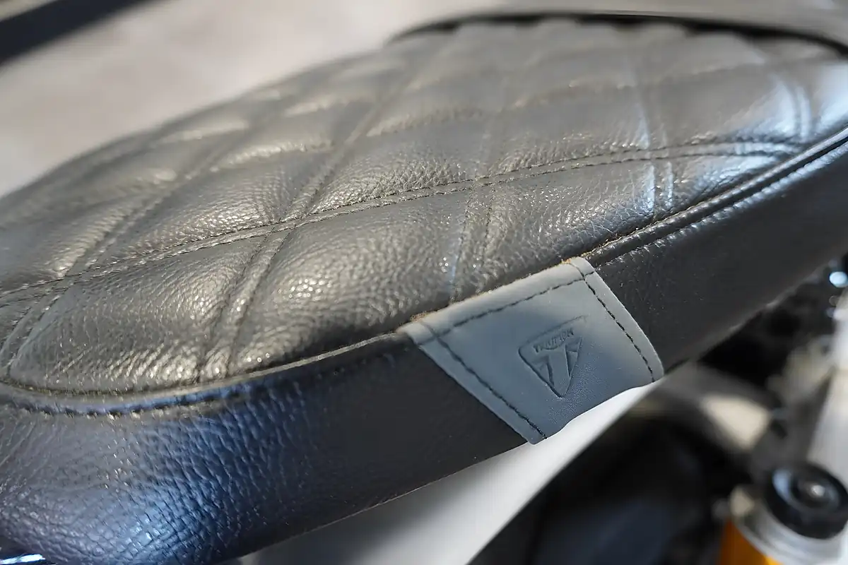 Used 2022 Triumph Speed Twin Black - Interior and Exterior details 12