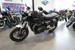 Used 2022 Triumph Speed Twin Black - Interior and Exterior details 6