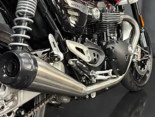 Used 2022 Triumph Speed Twin Red - Interior and Exterior details 12