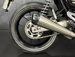 Used 2022 Triumph Speed Twin Red - Interior and Exterior details 14