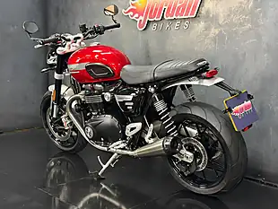Used 2022 Triumph Speed Twin Red - Interior and Exterior details 15