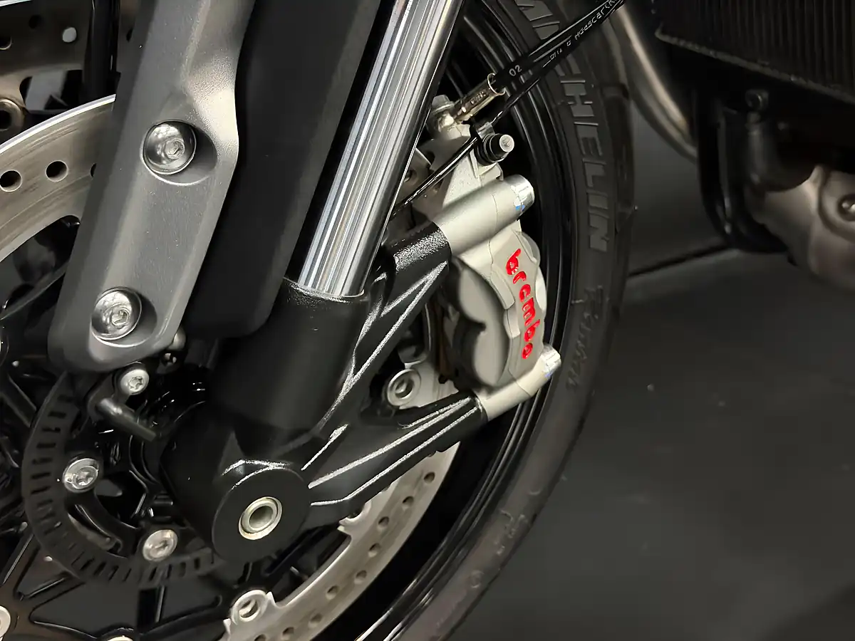 Used 2022 Triumph Speed Twin Red - Interior and Exterior details 16