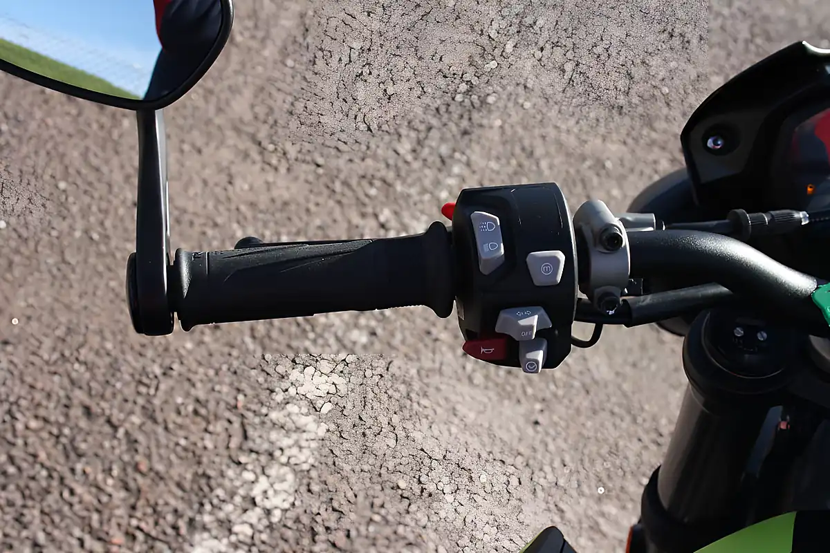 Used 2022 Triumph Street Triple RS Black - Interior and Exterior details 15