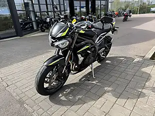 Used 2022 Triumph Street Triple RS Black - Interior and Exterior details 6