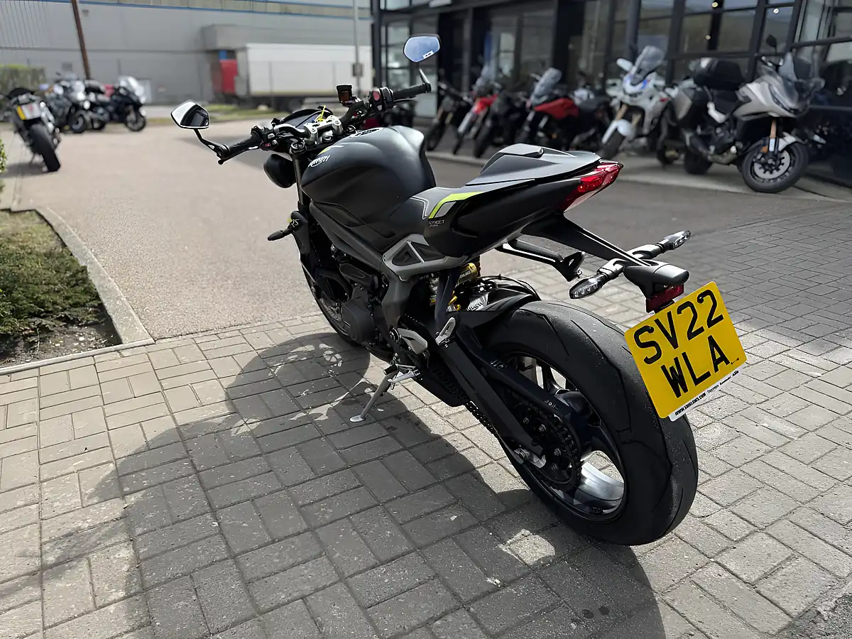Used 2022 Triumph Street Triple RS Black - Interior and Exterior details 8