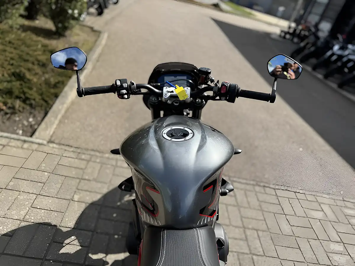 Used 2022 Triumph Street Triple RS Silver - Interior and Exterior details 11