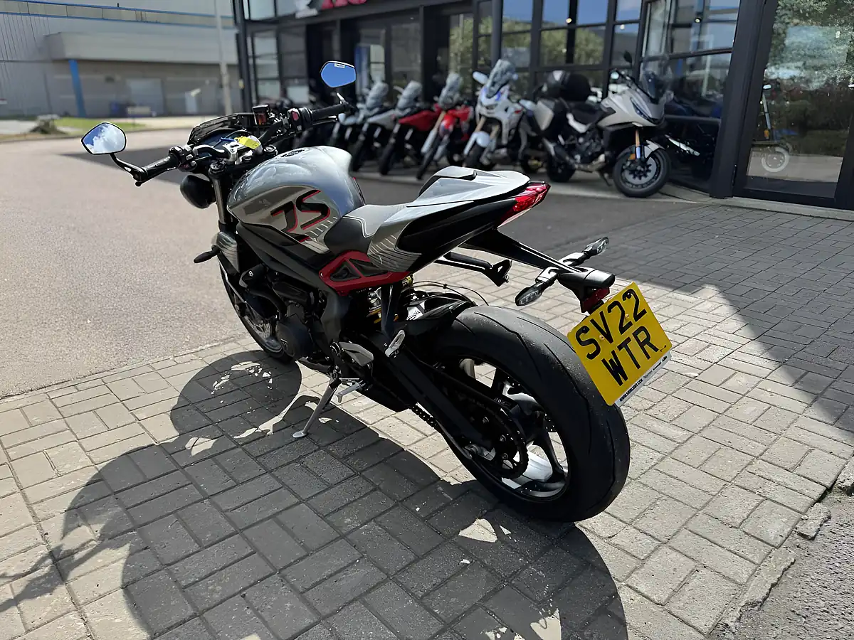 Used 2022 Triumph Street Triple RS Silver - Interior and Exterior details 9