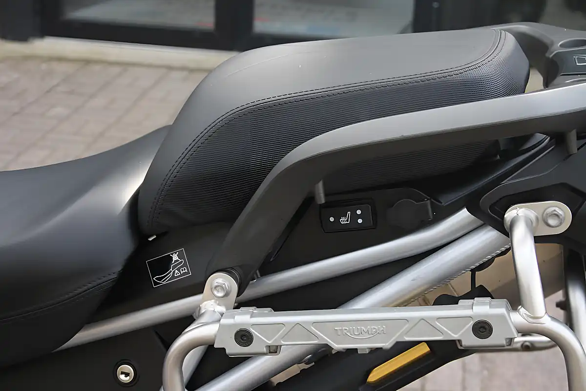 Used 2022 Triumph Tiger 1200 GT Explorer White - Interior and Exterior details 18