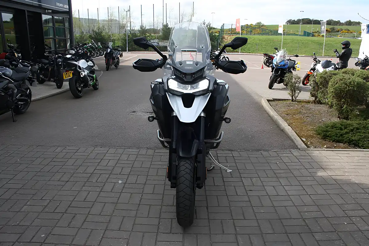 Used 2022 Triumph Tiger 1200 GT Explorer White - Interior and Exterior details 5