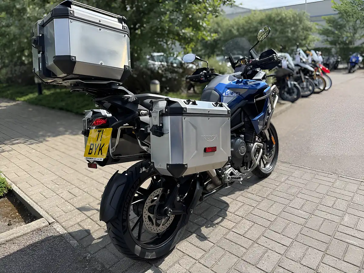 Used 2022 Triumph Tiger 1200 GT Pro Blue - Interior and Exterior details 10
