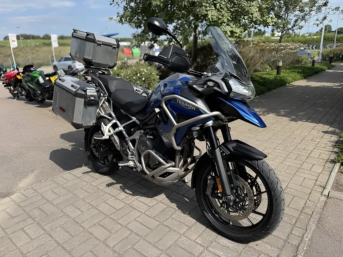 Used 2022 Triumph Tiger 1200 GT Pro Blue - Interior and Exterior details 4