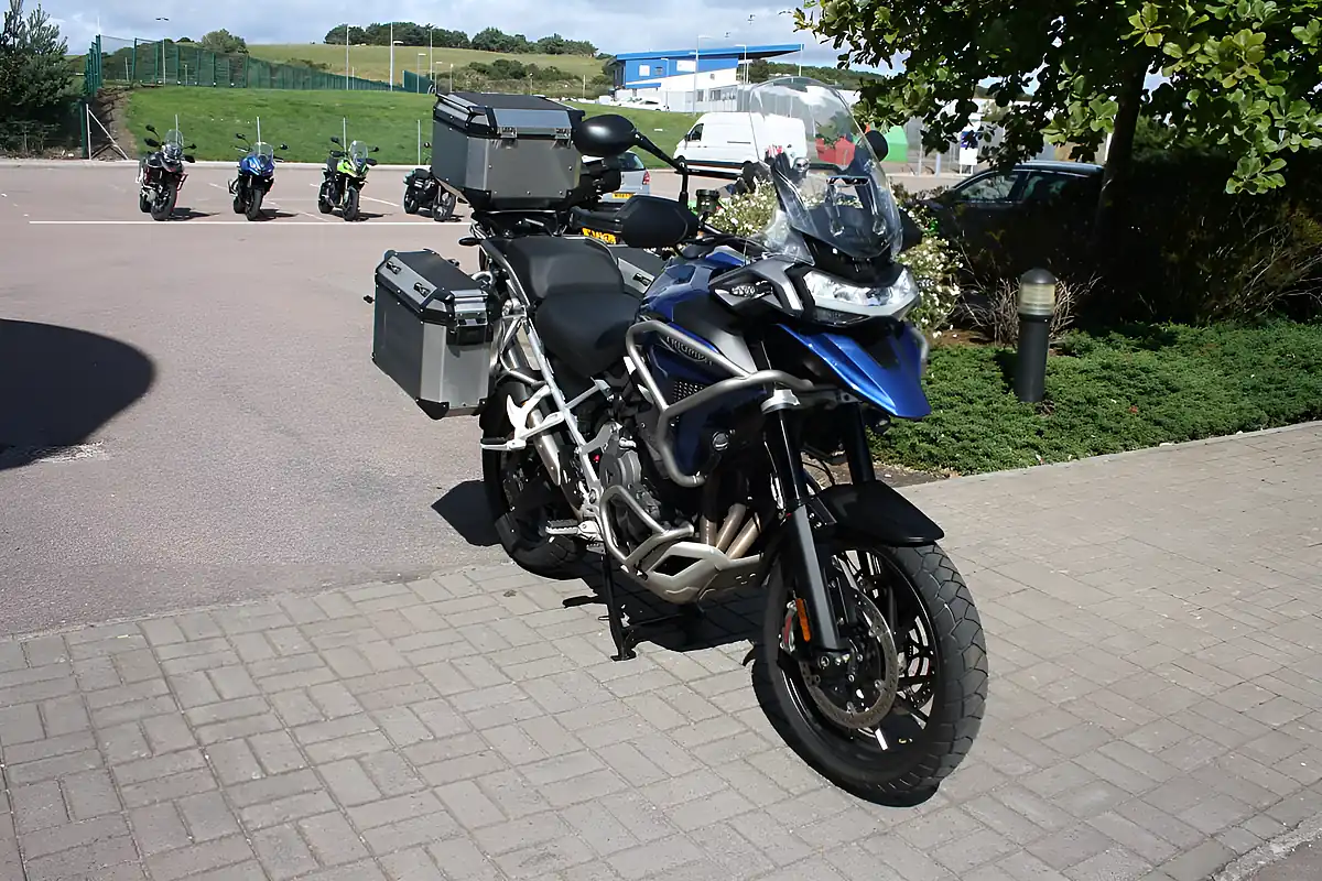 Used 2022 Triumph Tiger 1200 GT Pro Blue - Interior and Exterior details 4
