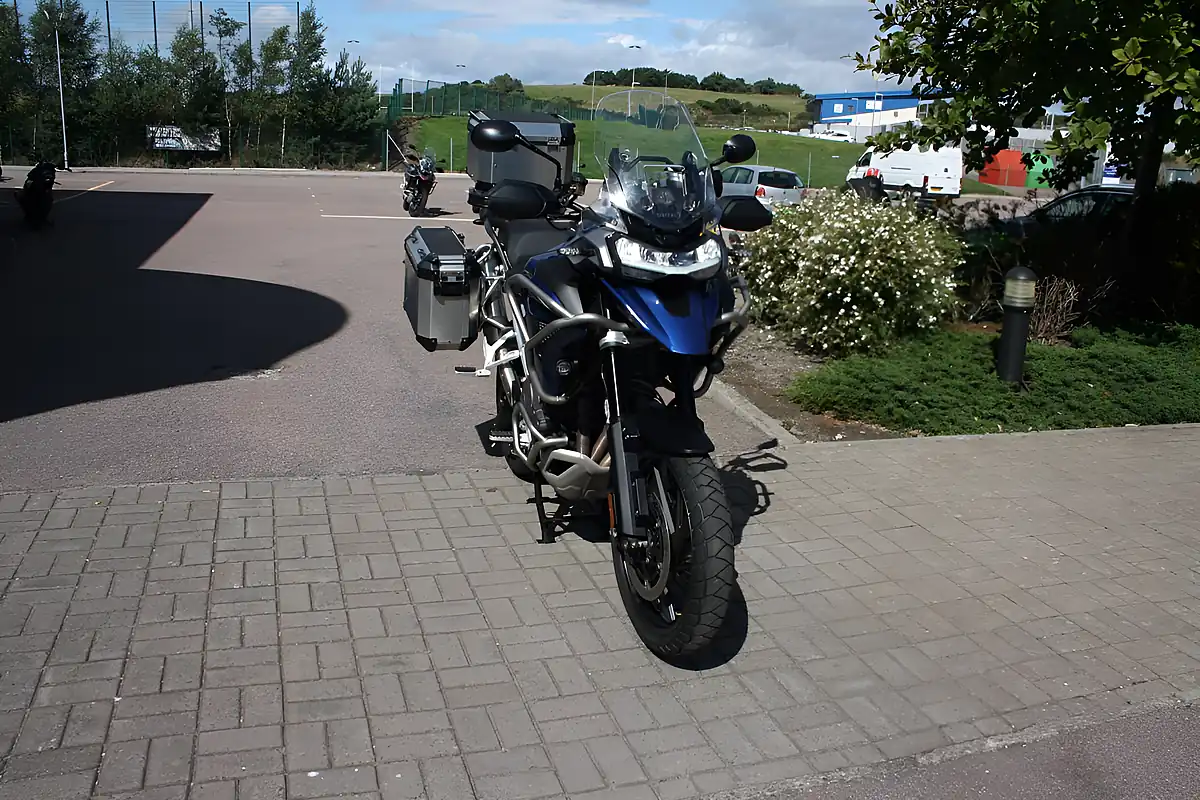 Used 2022 Triumph Tiger 1200 GT Pro Blue - Interior and Exterior details 5