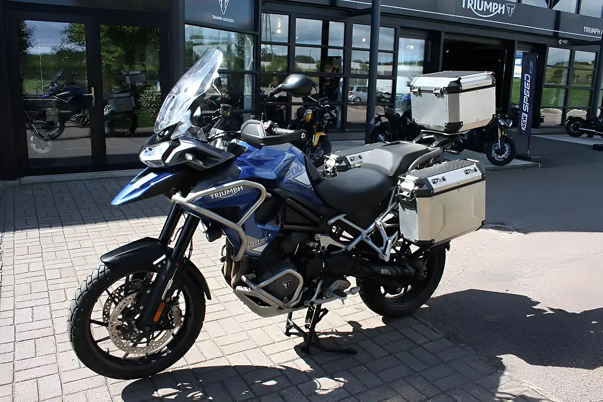 Used 2022 Triumph Tiger 1200 GT Pro Blue - Interior and Exterior details 9