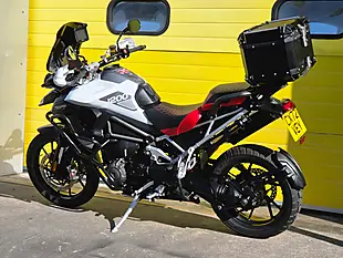 Used 2022 Triumph Tiger 1200 GT Pro White - Interior and Exterior details 6