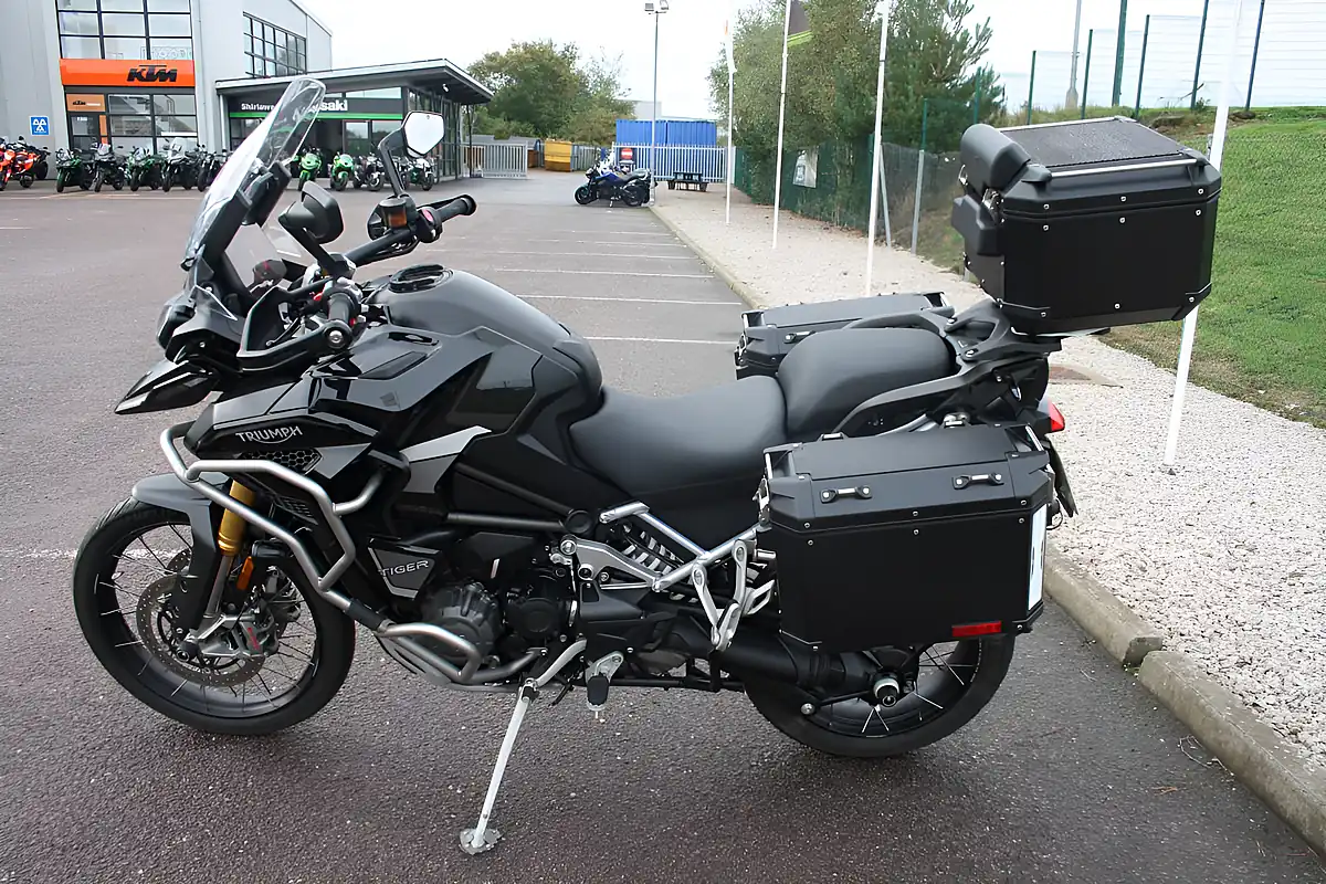Used 2022 Triumph Tiger 1200 Rally Explorer Black - Interior and Exterior details 10