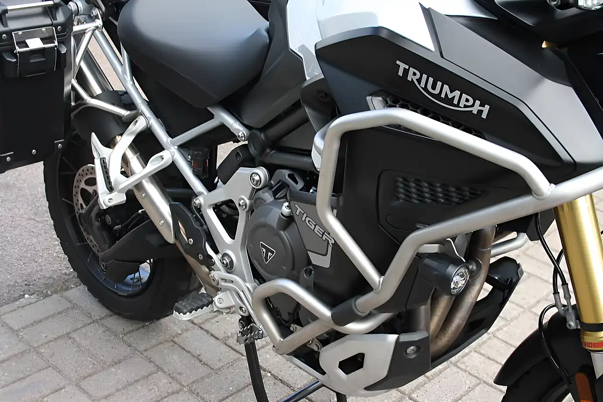 Used 2022 Triumph Tiger 1200 Rally Explorer White - Interior and Exterior details 15