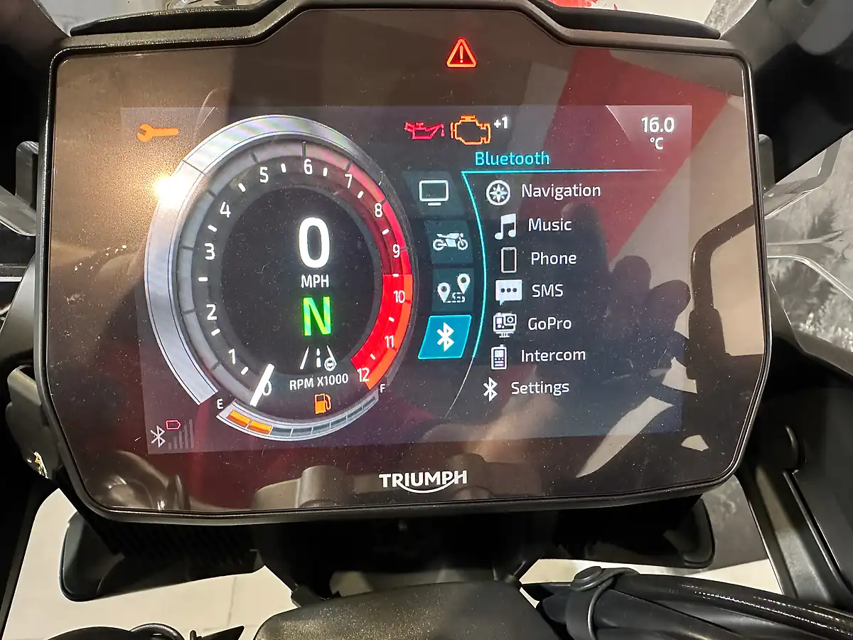Used 2022 Triumph Tiger 1200 Rally Pro Matte Green - Interior and Exterior details 12