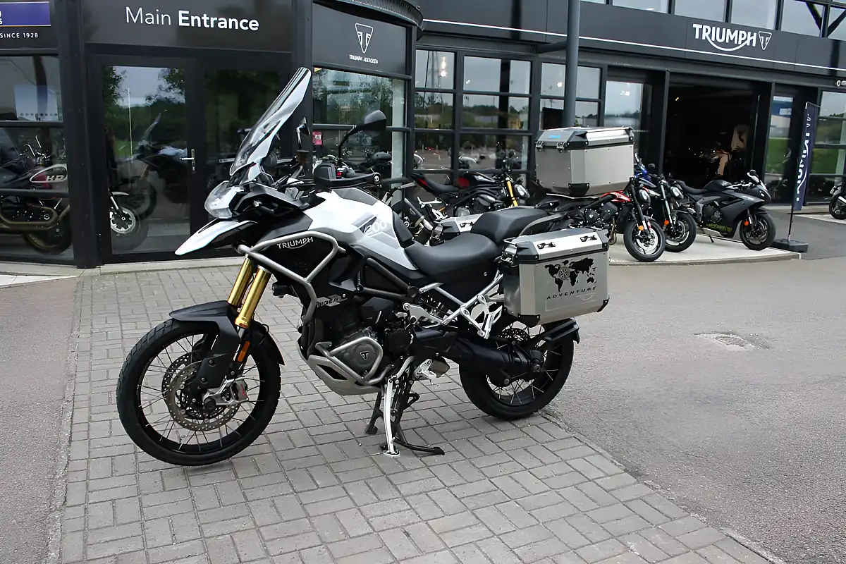 Used 2022 Triumph Tiger 1200 Rally Pro White - Interior and Exterior details 8