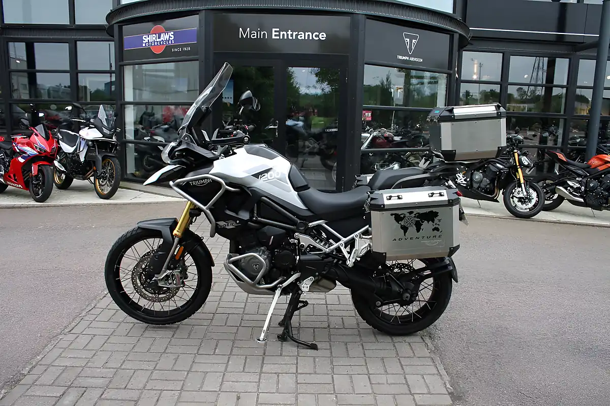 Used 2022 Triumph Tiger 1200 Rally Pro White - Interior and Exterior details 9