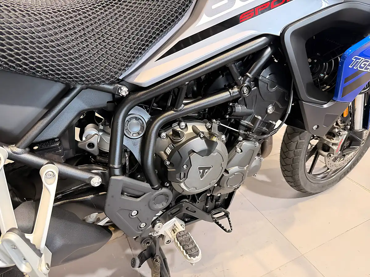 Used 2022 Triumph Tiger 850 Sport Blue Metallic - Interior and Exterior details 4