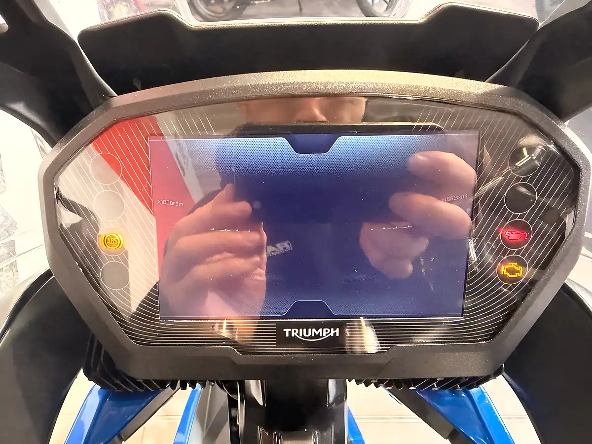 Used 2022 Triumph Tiger 850 Sport Blue Metallic - Interior and Exterior details 6