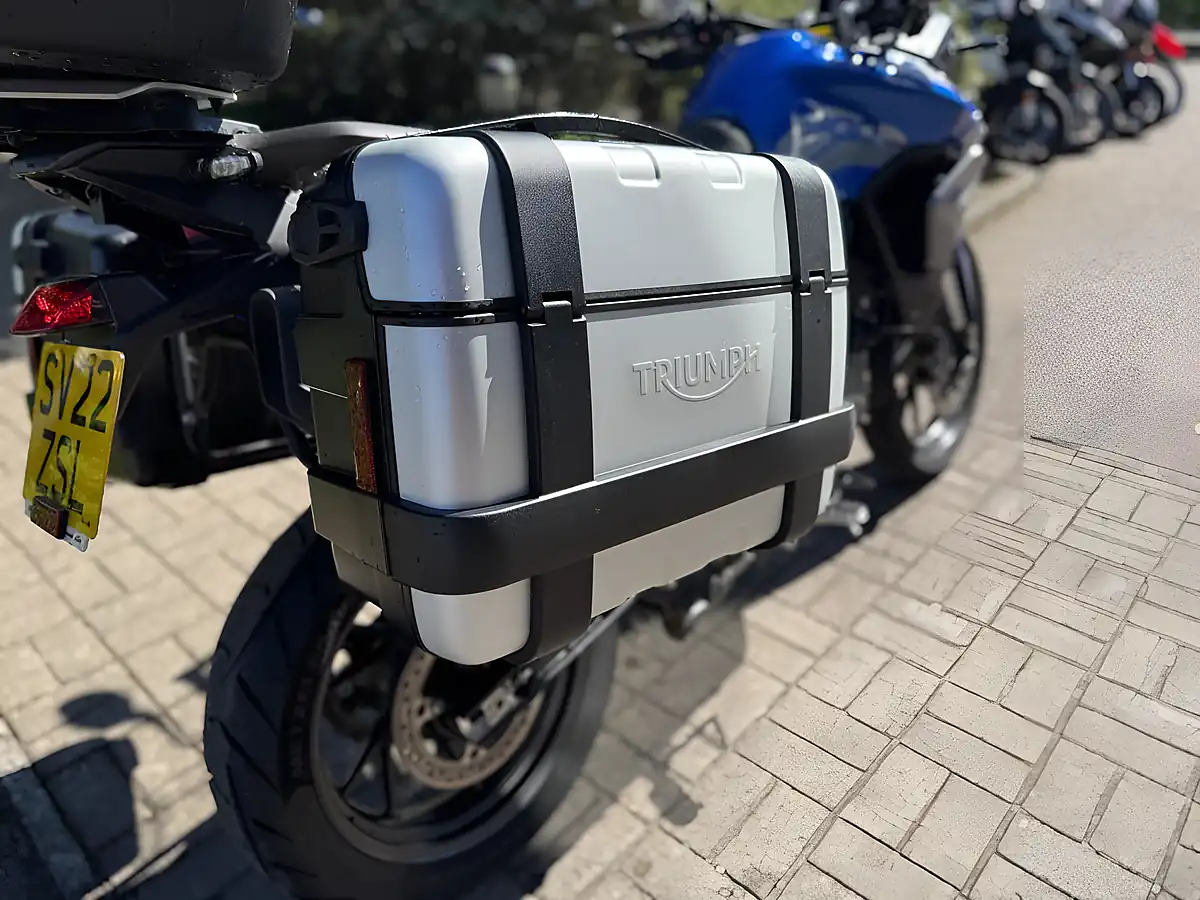 Used 2022 Triumph Tiger 900 GT Pro Blue - Interior and Exterior details 9