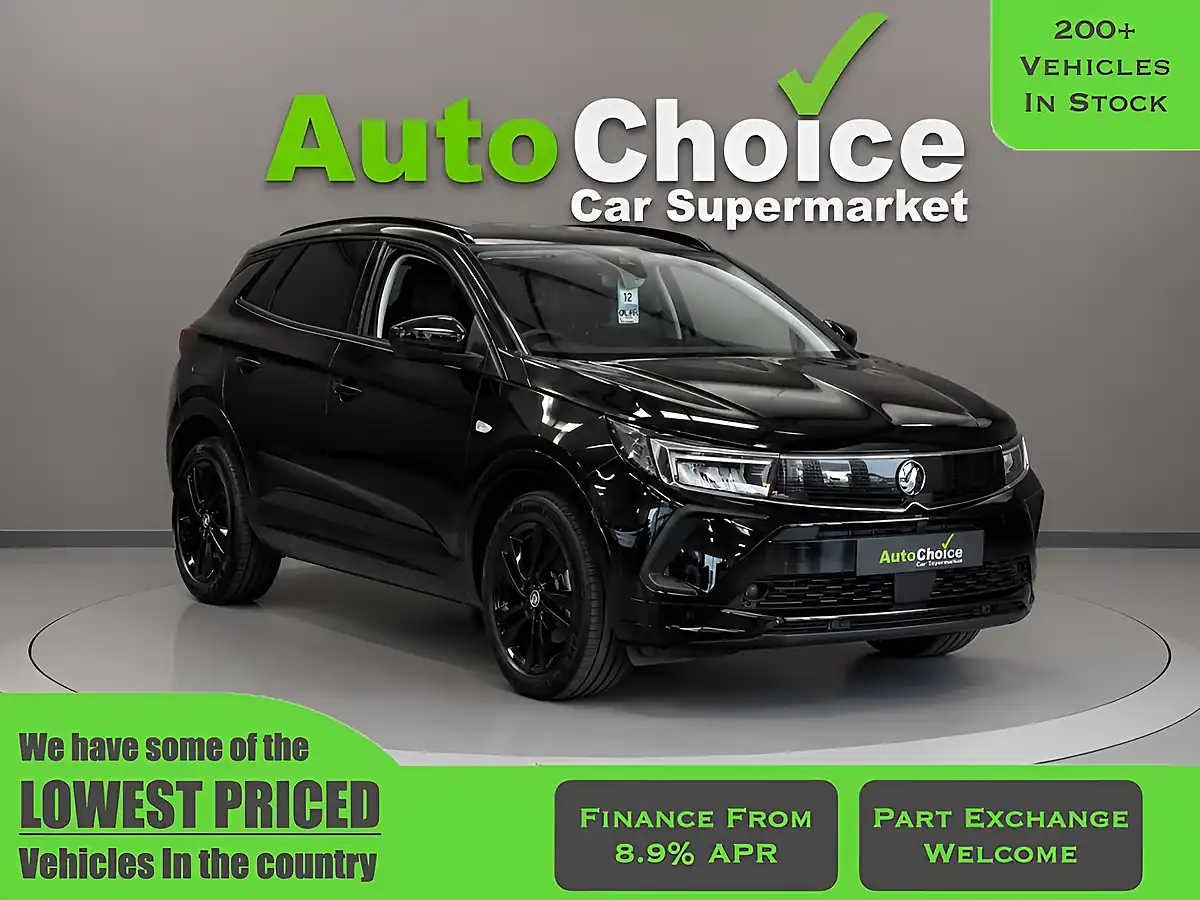 Used 2022 Vauxhall Adam Gs Line Black - Front View