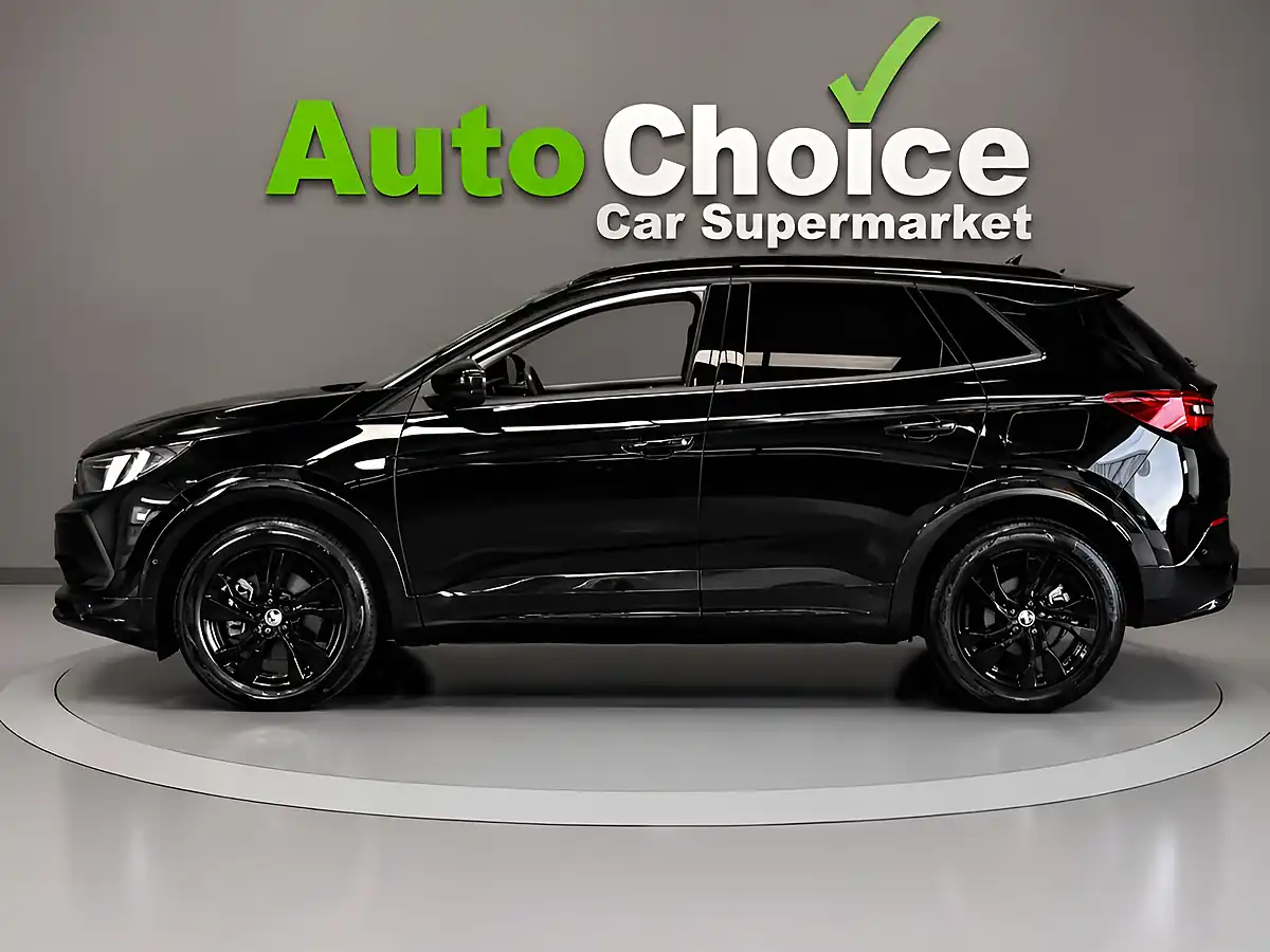 Used 2022 Vauxhall Adam Gs Line Black - Interior and Exterior details 4