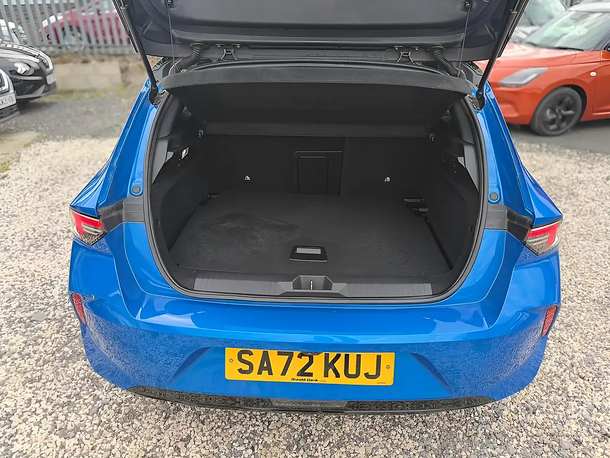 Used 2022 Vauxhall Astra Gs Line Blue - Interior and Exterior details 16