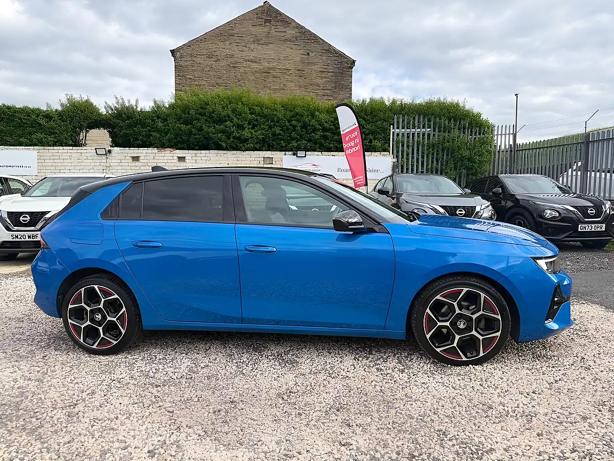 Used 2022 Vauxhall Astra Gs Line Blue - Interior and Exterior details 4