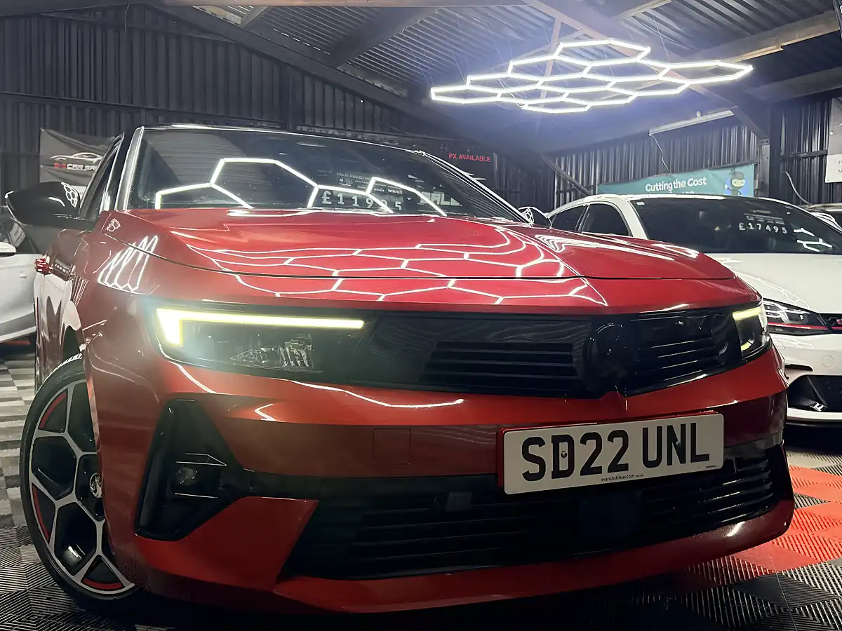 Used 2022 Vauxhall Astra Gs Line Red - Front View