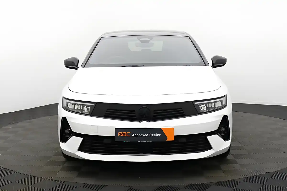 Used 2022 Vauxhall Astra Gs Line White - Interior and Exterior details 10