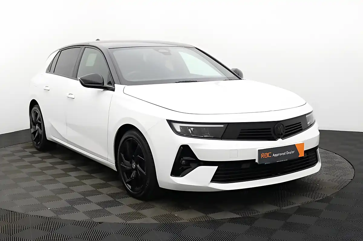 Used 2022 Vauxhall Astra Gs Line White - Interior and Exterior details 11